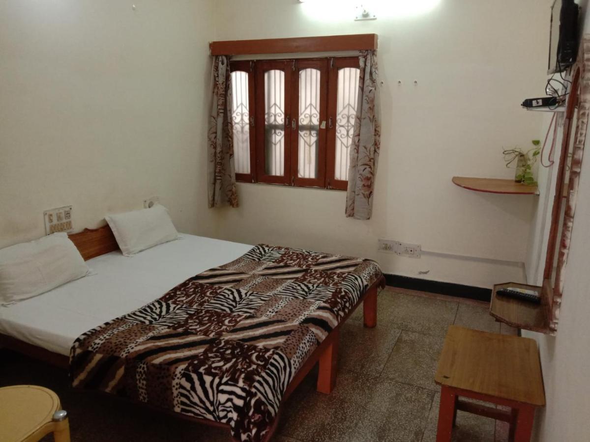 Hotel Yogi Lodge Κχατζουράχο Εξωτερικό φωτογραφία