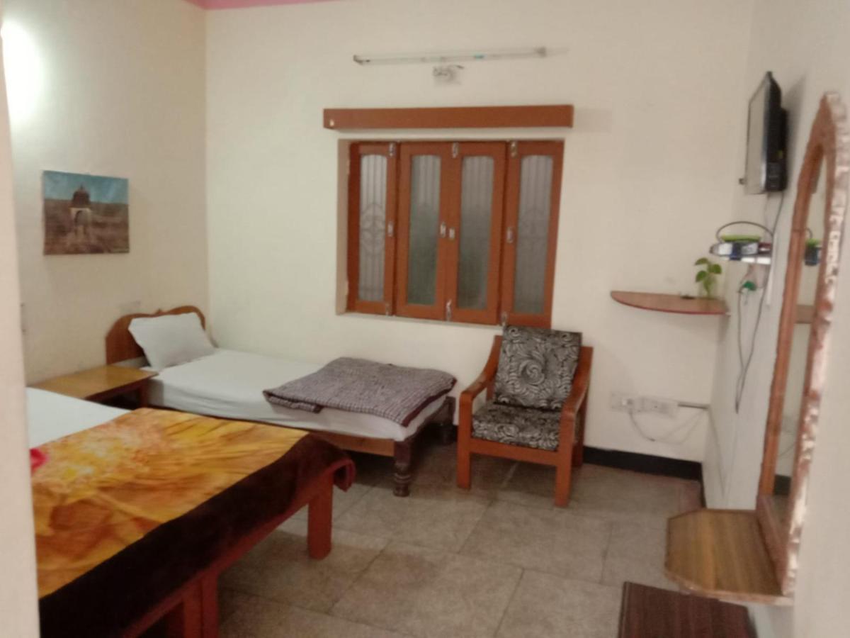 Hotel Yogi Lodge Κχατζουράχο Εξωτερικό φωτογραφία
