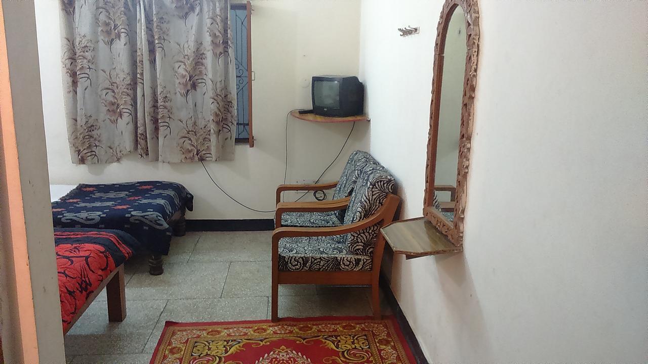 Hotel Yogi Lodge Κχατζουράχο Εξωτερικό φωτογραφία