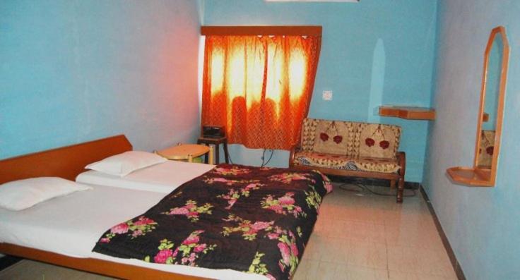 Hotel Yogi Lodge Κχατζουράχο Εξωτερικό φωτογραφία