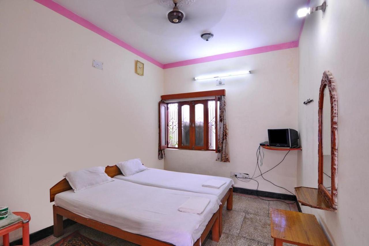 Hotel Yogi Lodge Κχατζουράχο Εξωτερικό φωτογραφία