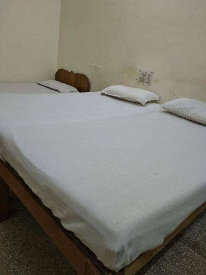 Hotel Yogi Lodge Κχατζουράχο Εξωτερικό φωτογραφία